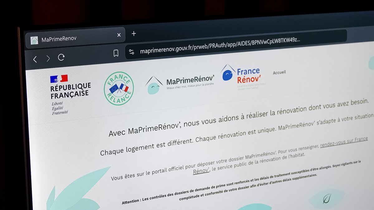 Aides locales et régionales rénovation copropriété — écran du portail officiel MaPrimeRénov' France Relance pour déposer un dossier de subvention, Renocopro